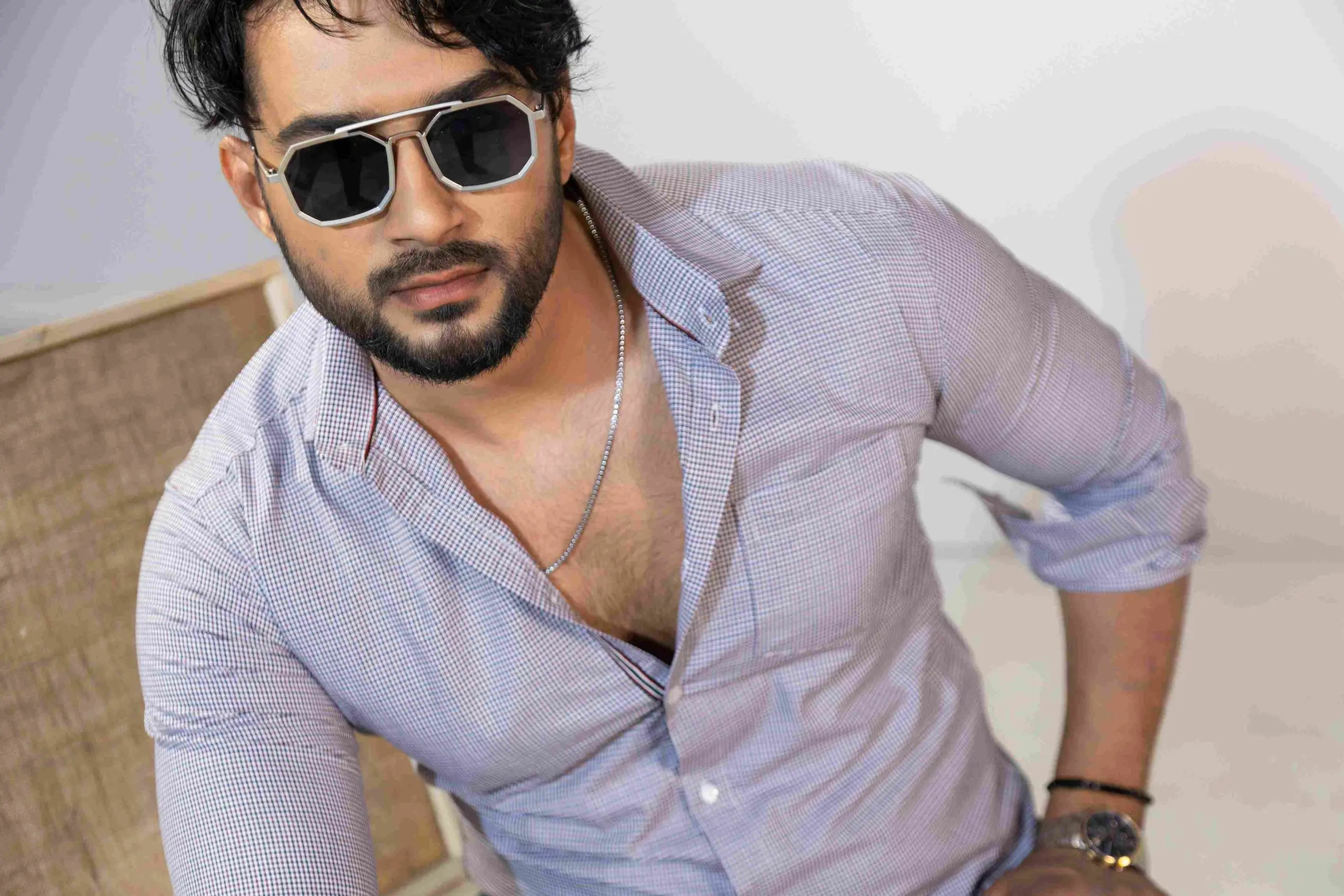 Semi Formal Check, SM103